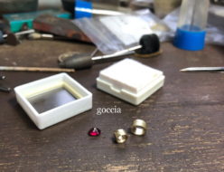 石枠・18金